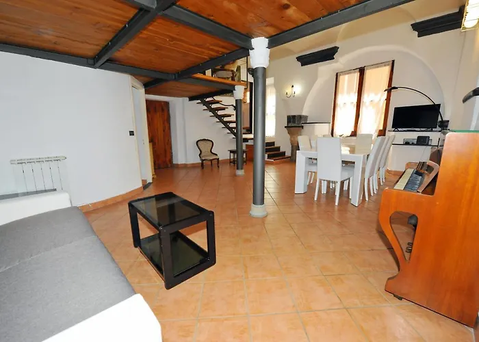 Casa Costa Allegra Apartment *